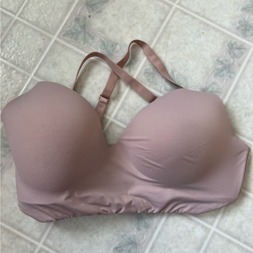 Victoria's Secret Light Lined Wireless Nude Bra 36DD
